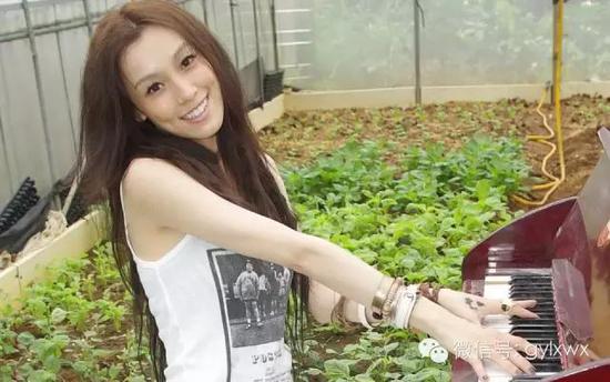 明星旅行糗事一籮筐 總有一個萌到你！