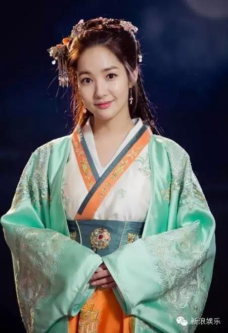 允兒招架不住古裝？韓國女星古裝LOOK一覽 誰贏了？