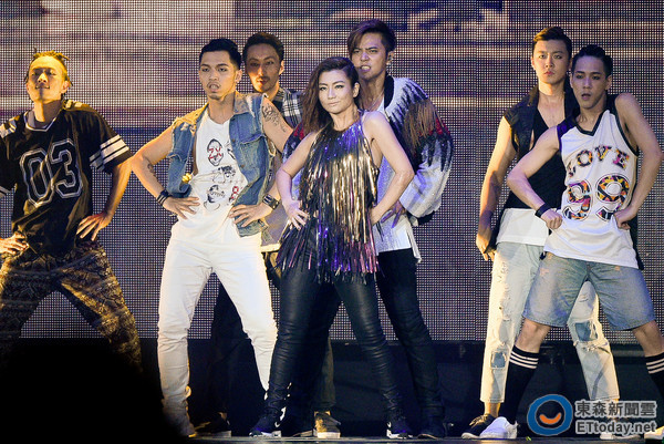 Selina、羅志祥同臺