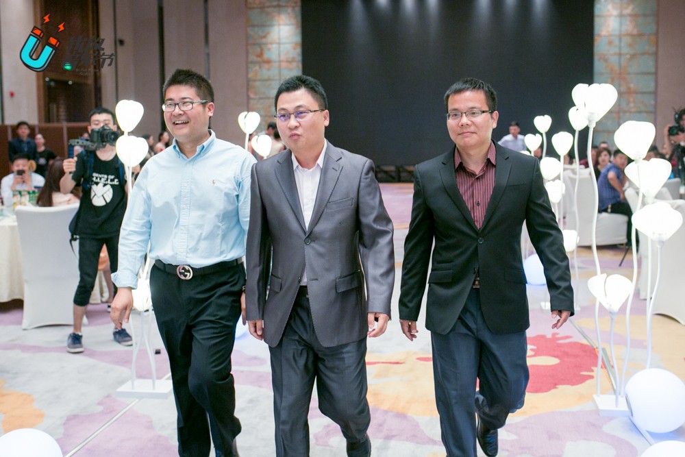 接下來這一組，人稱“江湖三……”