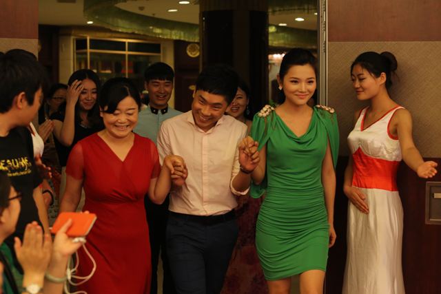 文靜、丁磊、葉子