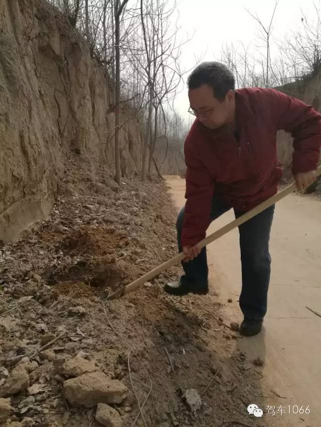 這大叔干起活也是很6呀！