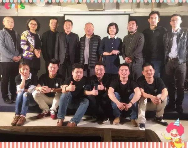 逗比的姑娘小伙兒也可以好好拍照哦！