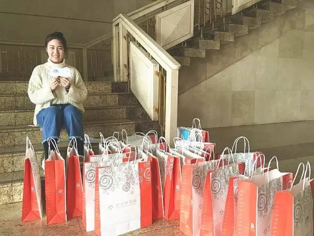 每一位到現(xiàn)場(chǎng)的小伙伴都獲得了我們精心準(zhǔn)備的小禮品哦！