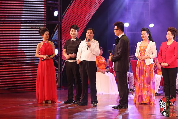 采訪(fǎng)中國(guó)劇協(xié)副主席、河南省劇協(xié)主席、河南省豫劇院院長(zhǎng)李樹(shù)建