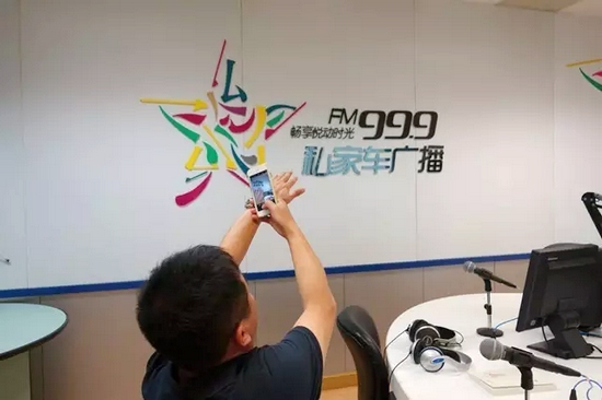 一言不合就撫摸鄭州，那怎么能少了我們私家車999？