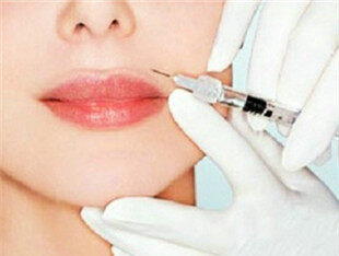 大學(xué)生暑期整形忙，能為未來“加分”嗎？