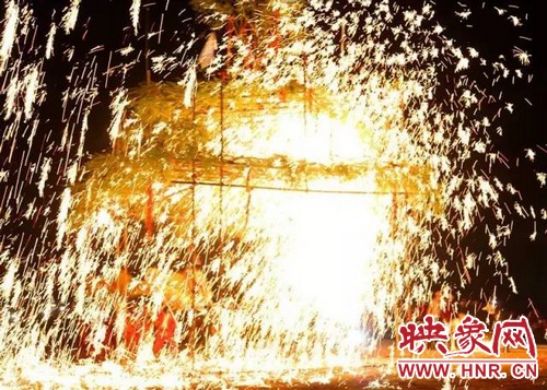 確山鐵花將登上萬眾矚目的春晚舞臺！