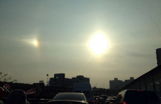 上?，F(xiàn)“3個太陽”