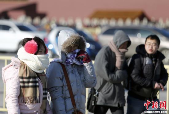 　12月23日，京城迎來今年入冬以來最冷的時刻。受今年以來最強冷空氣影響，京城迎來入冬以來幅度最大的