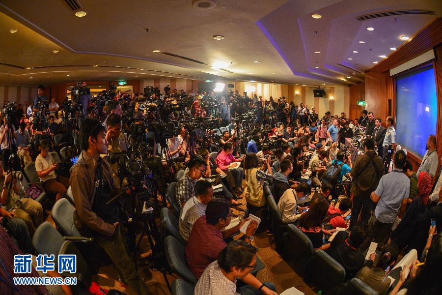 3月10日，在馬來西亞吉隆坡，媒體記者在新聞發(fā)布會(huì)上。