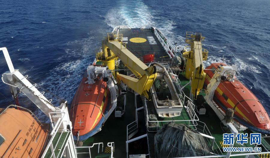 直擊馬航370航班搜尋:中國艦船赴新加坡集結(jié)