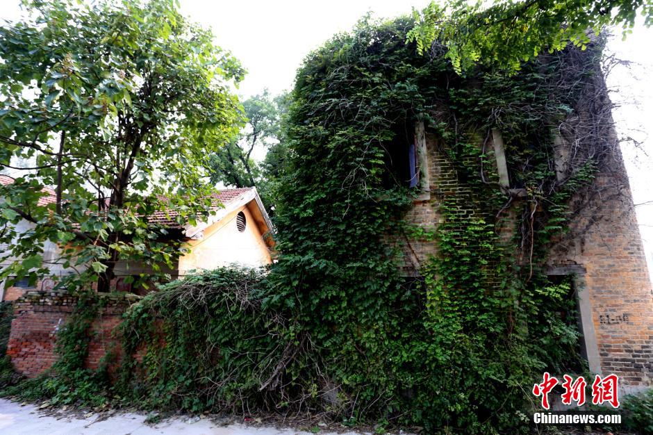 河南中牟發(fā)現(xiàn)侵華日軍建軍用火車(chē)站 炮樓壕溝壁壘森嚴(yán)