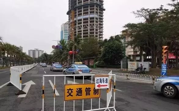 一家五口滯留?？?天 港口附近方便面都買不到