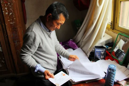 這些信成了張家的“寶貝”，哥哥張高發(fā)表示要好好收藏。