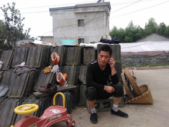 張輝忙于電話找工作，表示將自食其力。