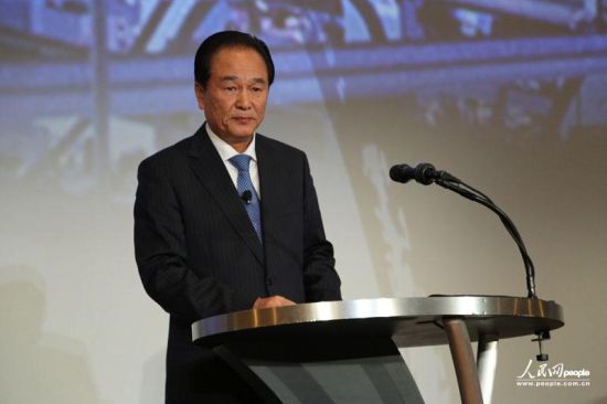 2013年11月5日，第四屆全球網(wǎng)絡(luò)空間合作峰會在美國斯坦福大學(xué)舉行，中國國務(wù)院新聞辦公室主任蔡名照