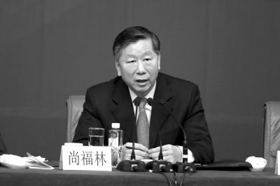 銀監(jiān)會(huì)主席尚福林。記者王海欣攝