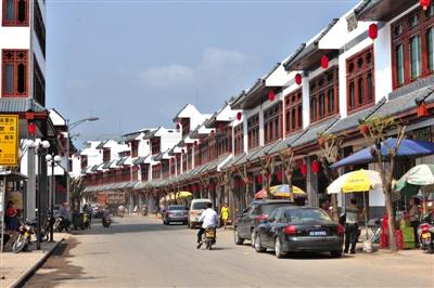 2014年3月16日，海南瓊海市，正在進行城鎮(zhèn)化改造的萬泉鎮(zhèn)新貌。圖/CFP