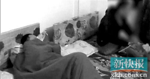 廣州搗毀一男同性戀者聚眾淫亂窩點。視頻截圖