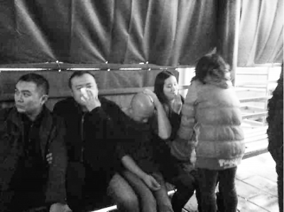 圖為打斗中受傷的武漢游客。