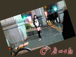 黑衣女掙脫跑掉。