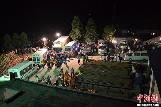 　圖為事故救援現(xiàn)場。