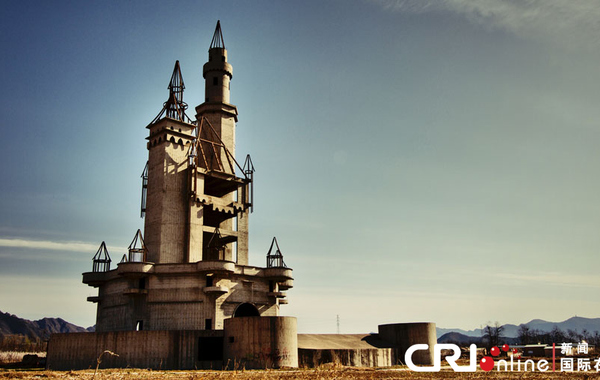 有著“鬼城”、“現(xiàn)實(shí)版的寂靜嶺”、“城堡廢墟”等稱號(hào)的城堡。沈湜 攝…