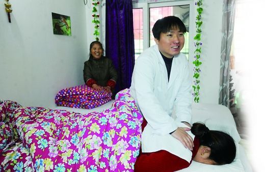 從失明絕望到振作開店，盲小伙陳冬經(jīng)歷重生