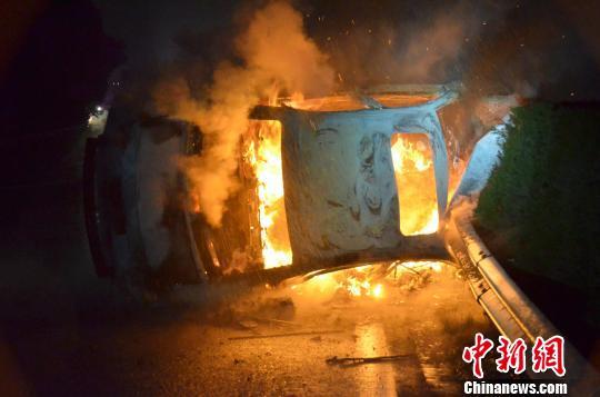 圖為事故現(xiàn)場(chǎng)。嚴(yán)光濤 攝