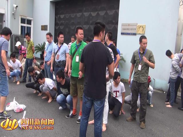 公安局管抓捕詐騙公司現(xiàn)場(chǎng)（警方視頻截圖）。