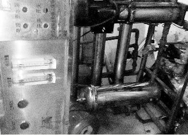 水站成販假重災(zāi)區(qū) 漢陽(yáng)某無(wú)證水廠使用的破舊設(shè)備。