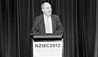 我非常重視新西蘭作為國際留學(xué)大國的聲譽(yù)，新西蘭教育在英語國家內(nèi)是排得上前五名的。新西蘭的大學(xué)會(huì)重視自己的聲譽(yù)，不會(huì)輕易縱容自己的學(xué)生。