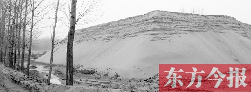 蔣西昌開設的砂場經營多年，但至今未遭到過處罰