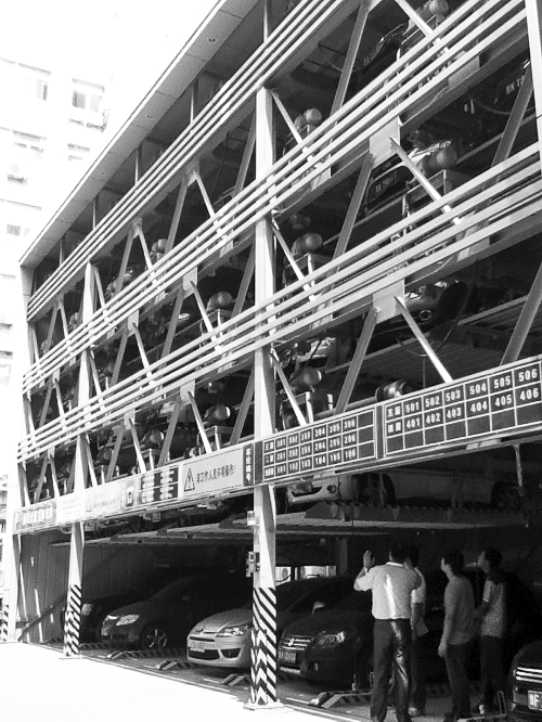 　鄭州新建的28座立體車庫(kù)，多數(shù)沒有規(guī)劃許可證