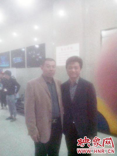 10月30日，著名節(jié)目支持人崔永元聽說了楊冠軍資助學(xué)生的事情后，通過河南衛(wèi)視，邀請其到北京見面，接受