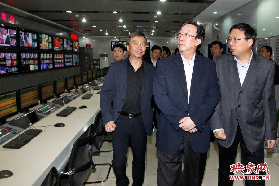 河南省委書記、省人大常委會(huì)主任郭庚茂視察河南人民廣播電臺(tái) 映象網(wǎng)記者邵恰 段晉哲/攝