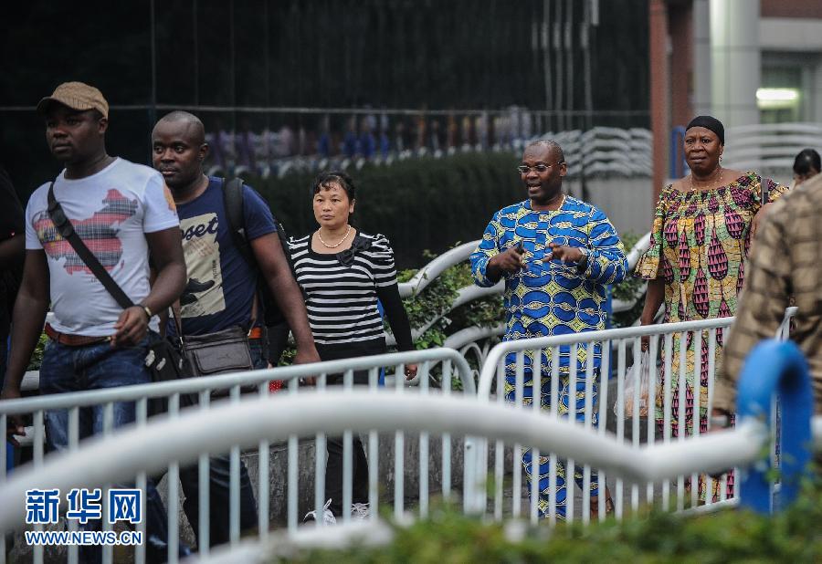 （城鄉(xiāng)熱點(diǎn)）（4）“廣漂”非洲人的“中國夢(mèng)”