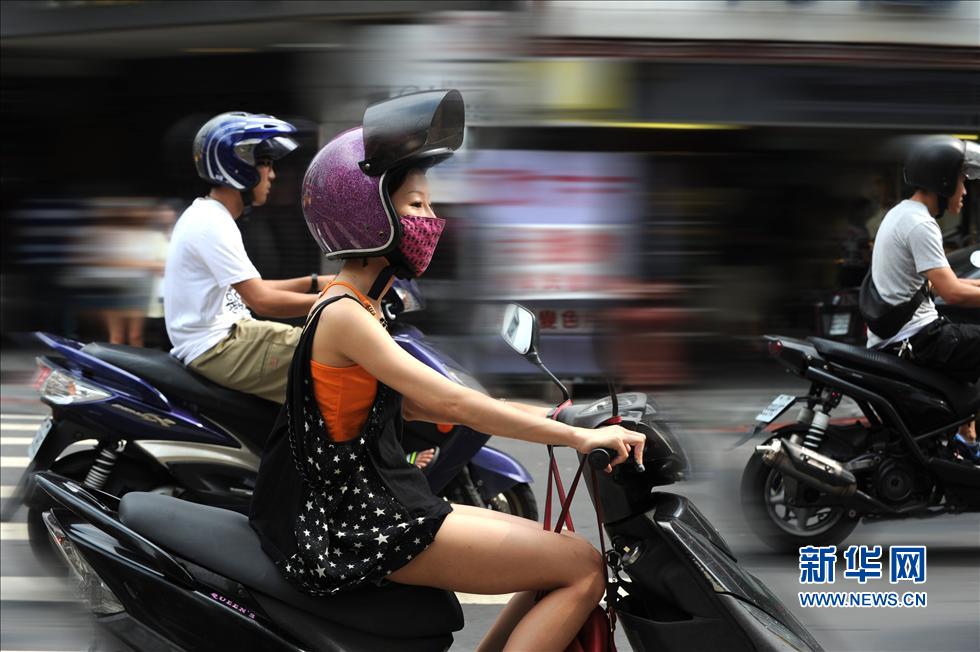 臺(tái)北“機(jī)車(chē)”掠影