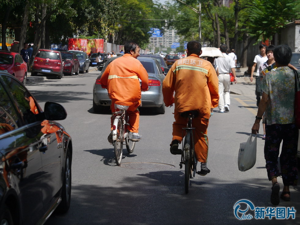 環(huán)衛(wèi)老工人的"北京愛情"