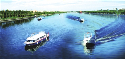 通州大運(yùn)河已成為人們休閑的好去處。