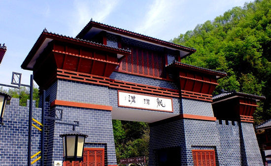 母親節(jié)，帶上爸媽去撒歡吧?。? uploadpic=