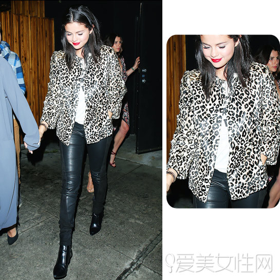 明星穿皮褲配豹紋，酷感十足
