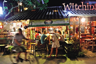 拜縣Pai的夜市。　新京報(bào)記者　王遠(yuǎn)征　攝