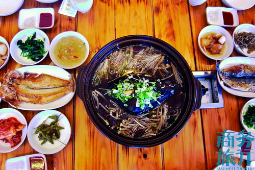 島上著名的養(yǎng)生大餐。