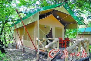 　　肯尼亞馬賽馬拉費(fèi)爾蒙帳篷酒店。