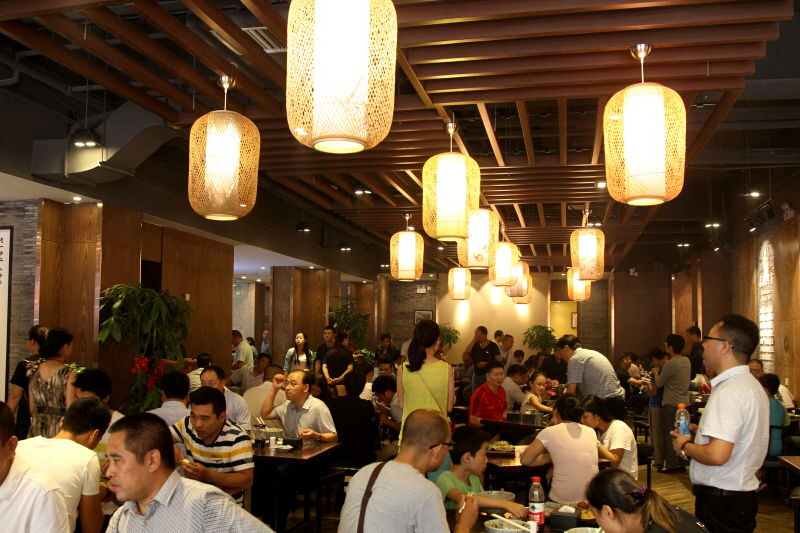 座無虛席 座無虛席