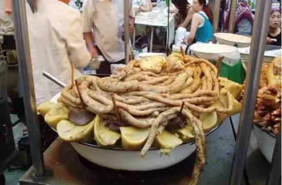 新疆奇葩”黑暗料理“ 你吃過嘛？