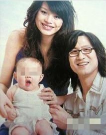 汪峰、葛薈婕和女兒