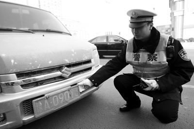 “最嚴(yán)交規(guī)”實施首日 多名司機被扣12分